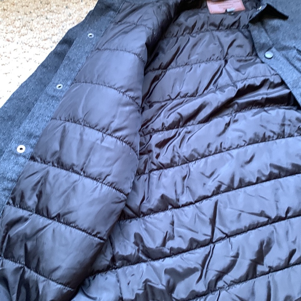 RUGGED ELEMENTS Men’s Button Down Utility Insulated Puffer Jacket - Picture 11 of 16